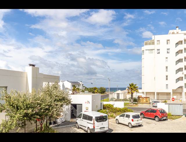2 BEDROOM APARTMENT SOLD IN BLOUBERGRANT
